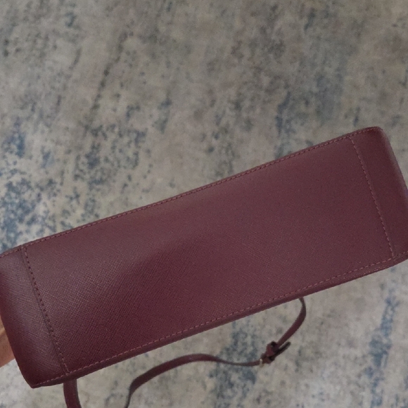 Kate Spade Perry Wine Shoulder Bag with Removable Strap - Picture 7 of 7